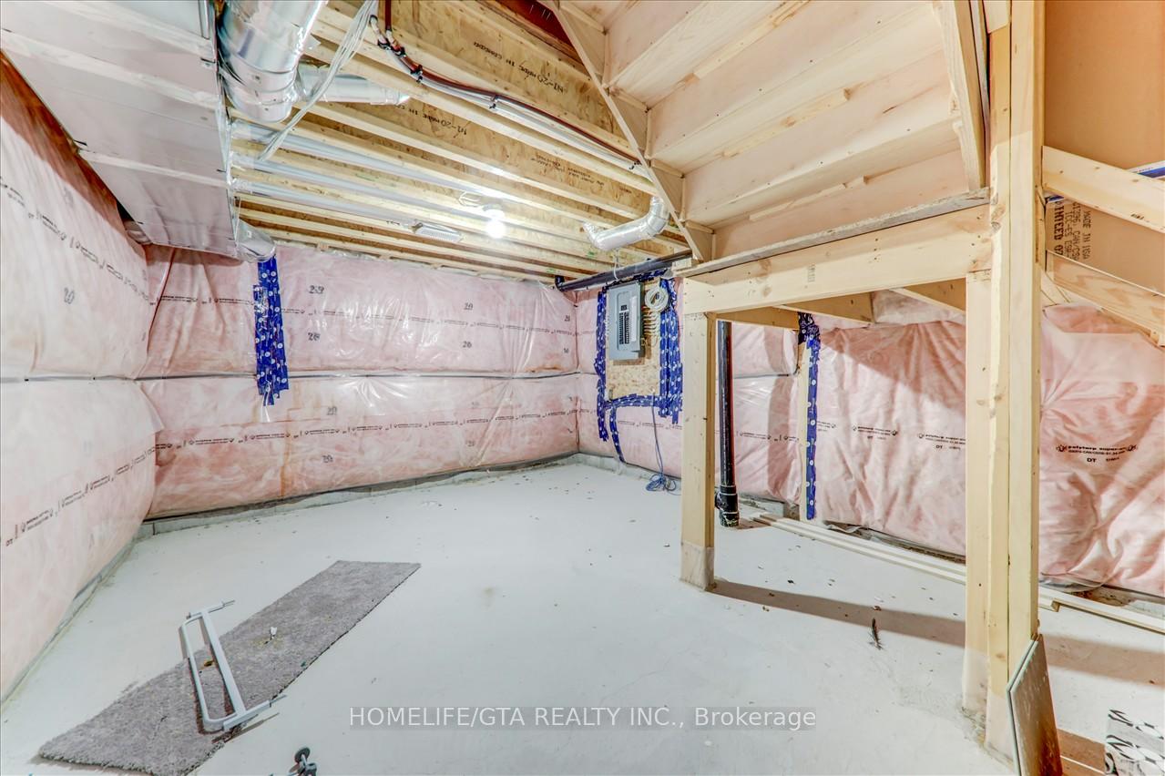 Photo 30 of 81 Mountainside Crescent, Whitby, Rolling Acres — HOMEH