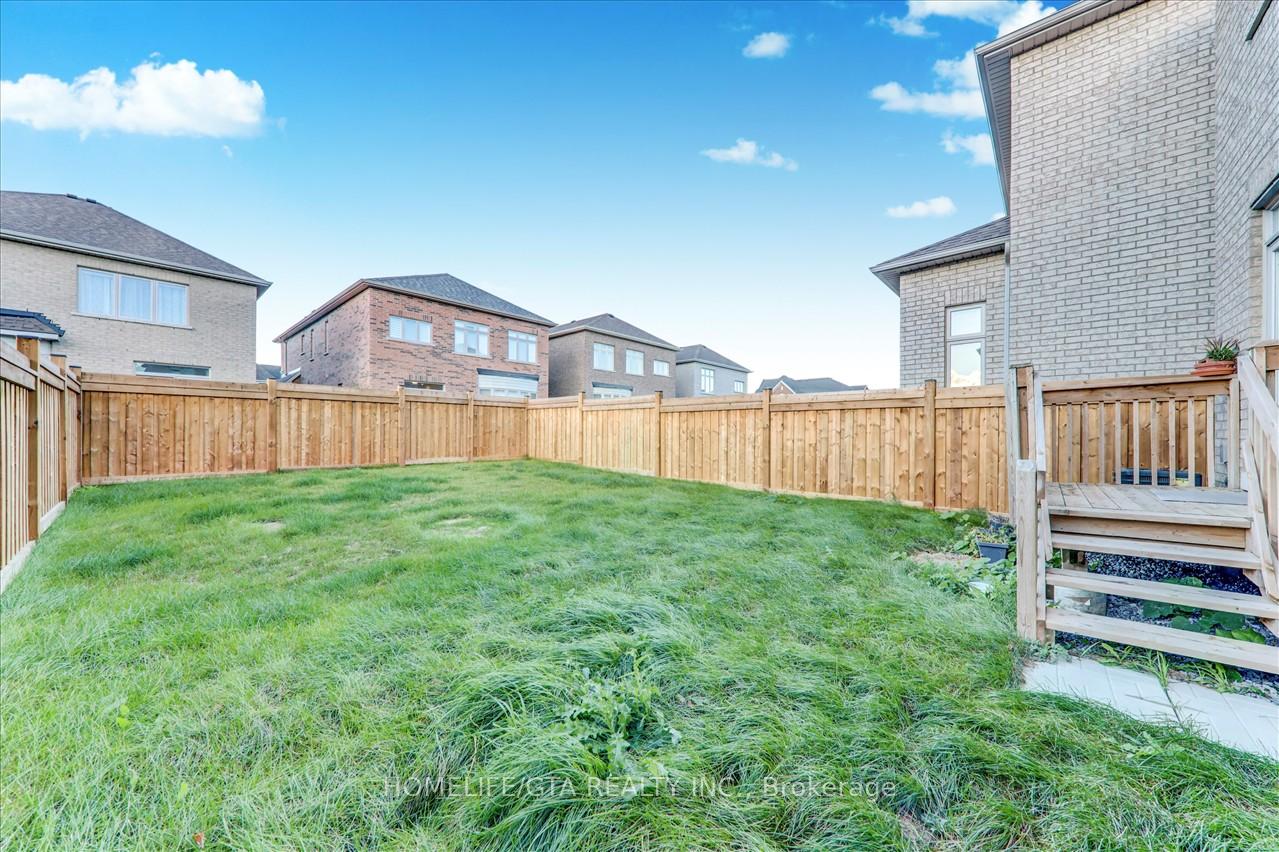 Photo 32 of 81 Mountainside Crescent, Whitby, Rolling Acres — HOMEH