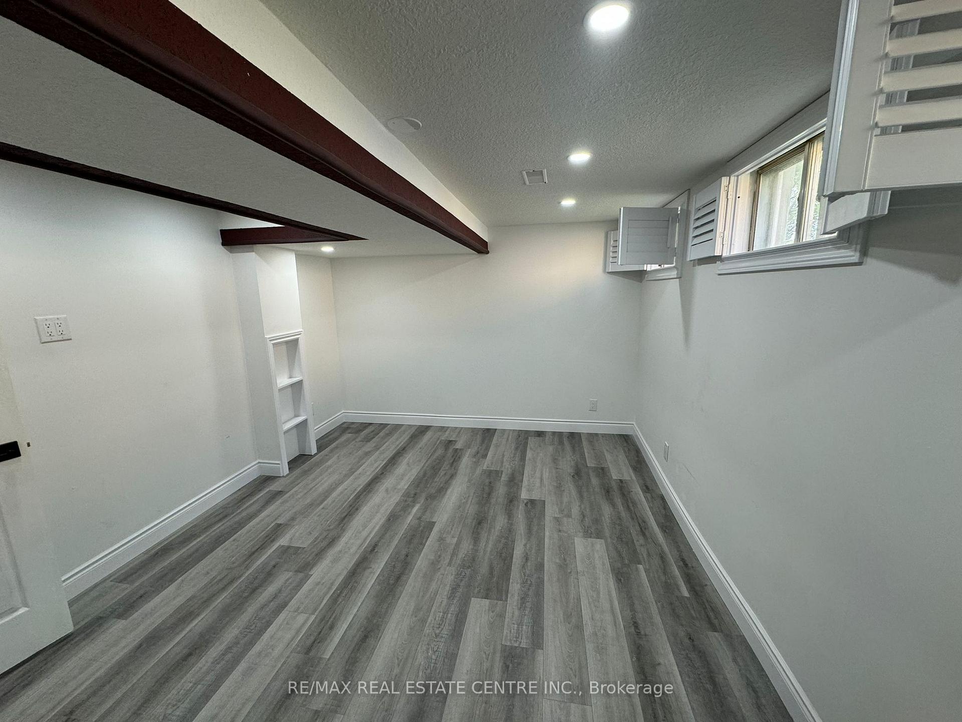 Photo 13 of 62 Elkington Drive, Kitchener — HOMEH