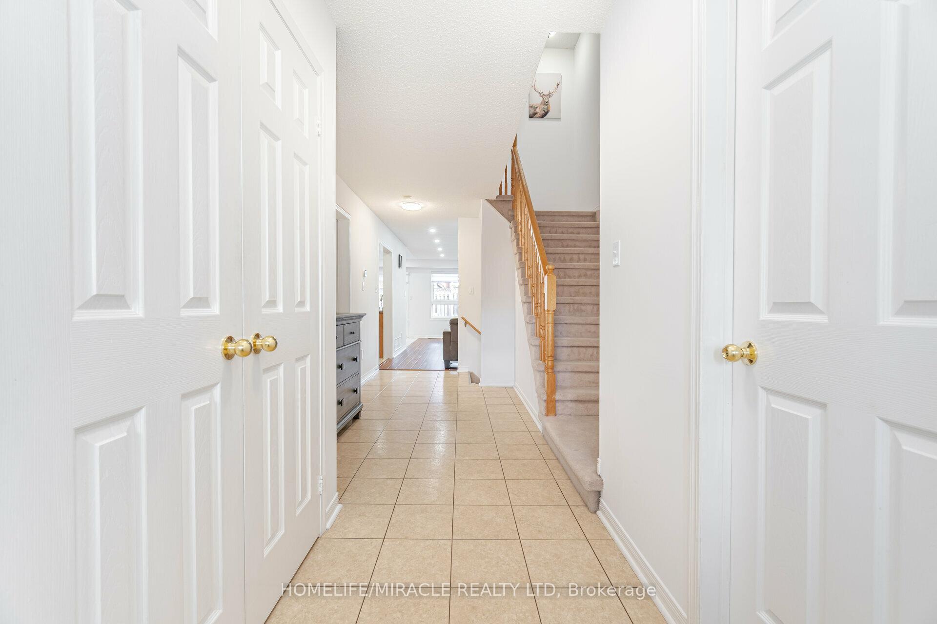 Photo 3 of 221 High Street, Clarington, Bowmanville — HOMEH