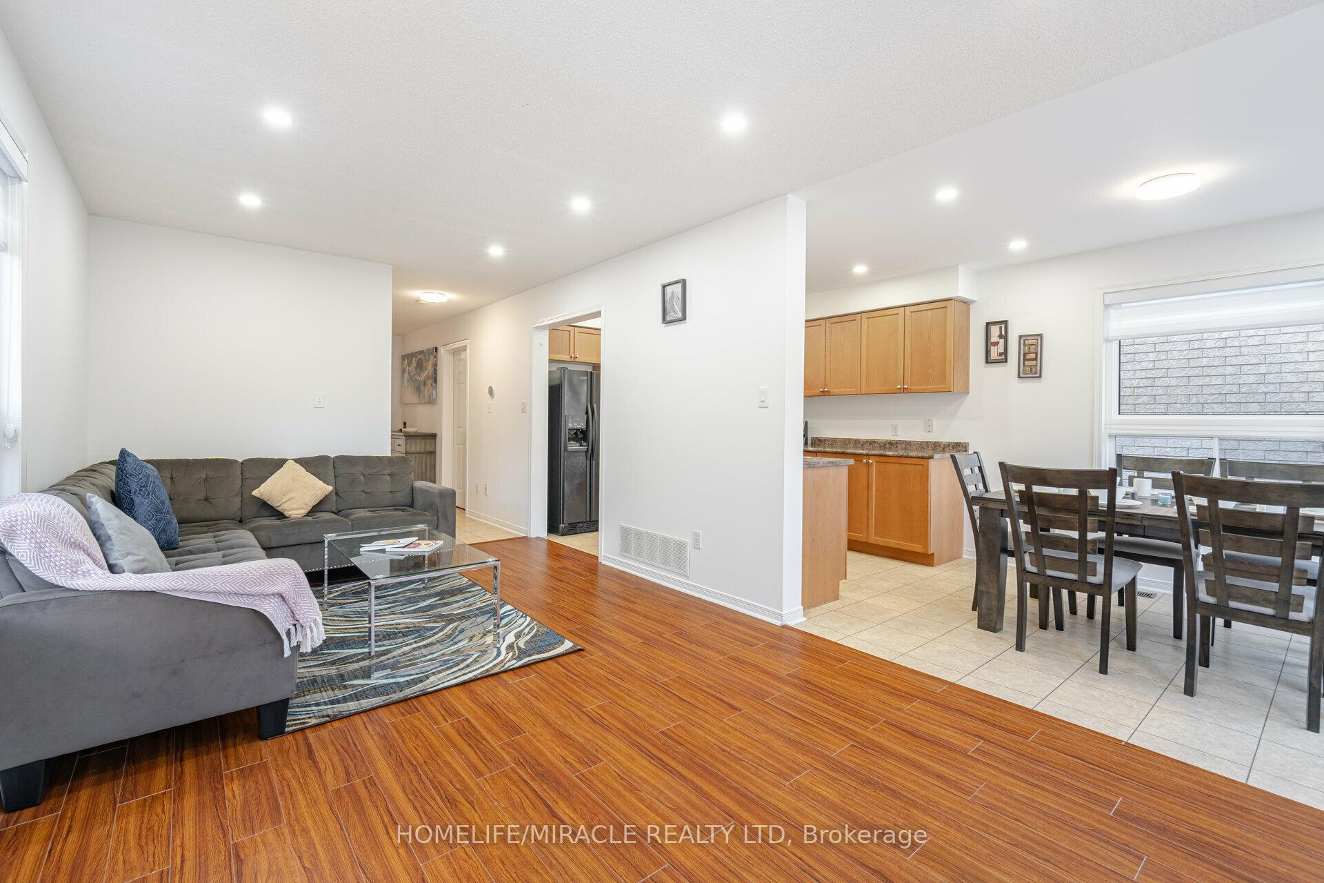 Photo 5 of 221 High Street, Clarington, Bowmanville — HOMEH