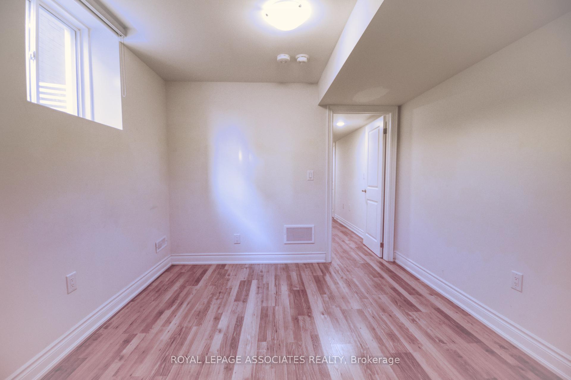 Photo 9 of 1018 Skyridge Boulevard, Pickering, Rural Pickering — HOMEH