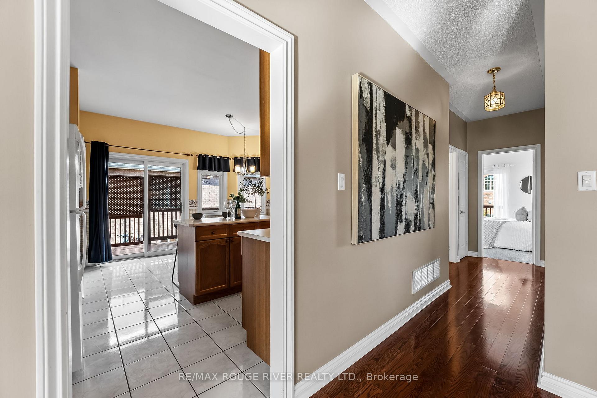 Photo 2 of 53 Waterbury Crescent, Scugog, Port Perry — HOMEH