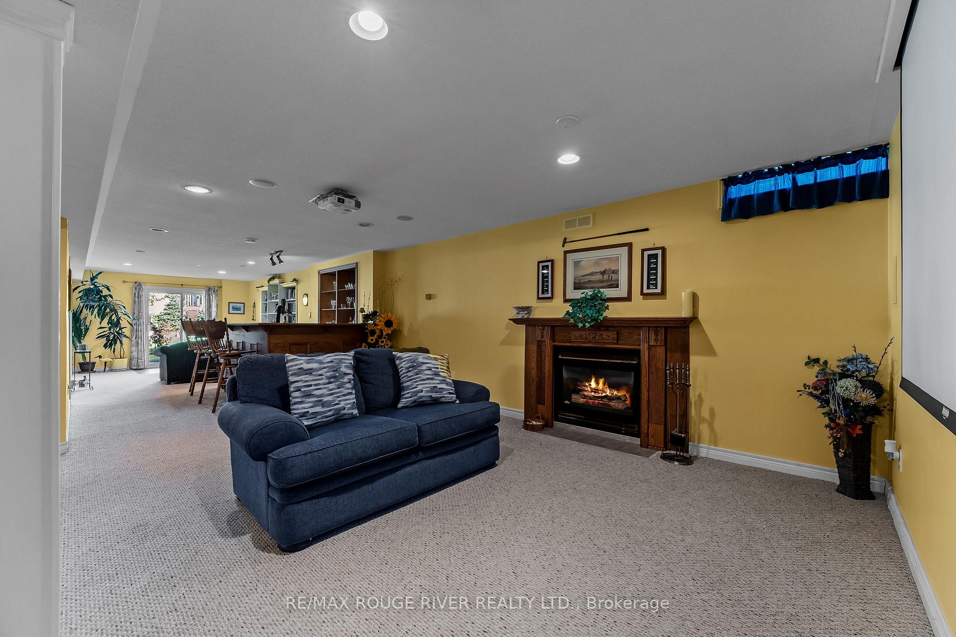 Photo 24 of 53 Waterbury Crescent, Scugog, Port Perry — HOMEH