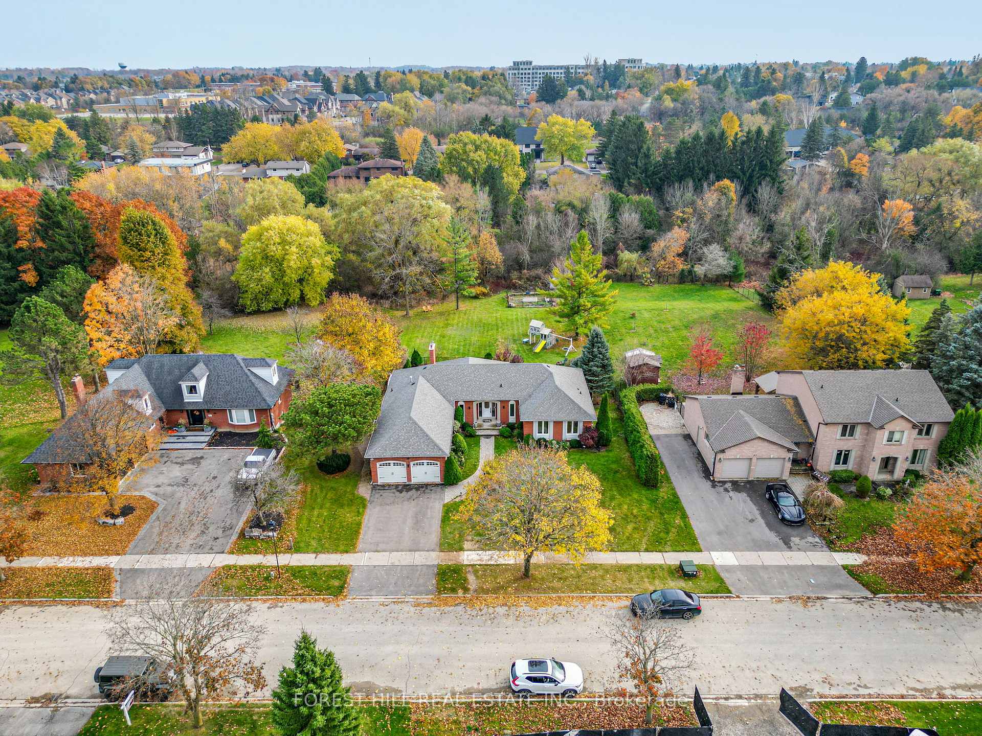 Photo 31 of 63 Humber Valley Crescent, King, King City — HOMEH