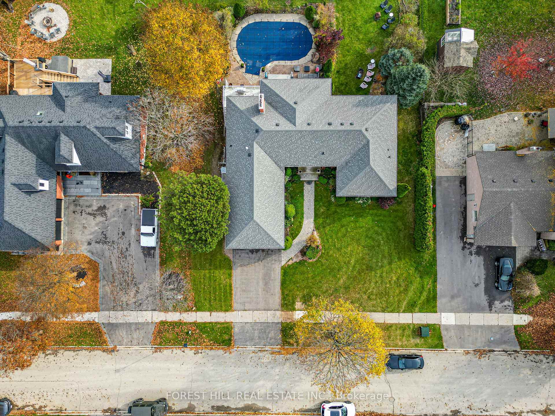 Photo 39 of 63 Humber Valley Crescent, King, King City — HOMEH