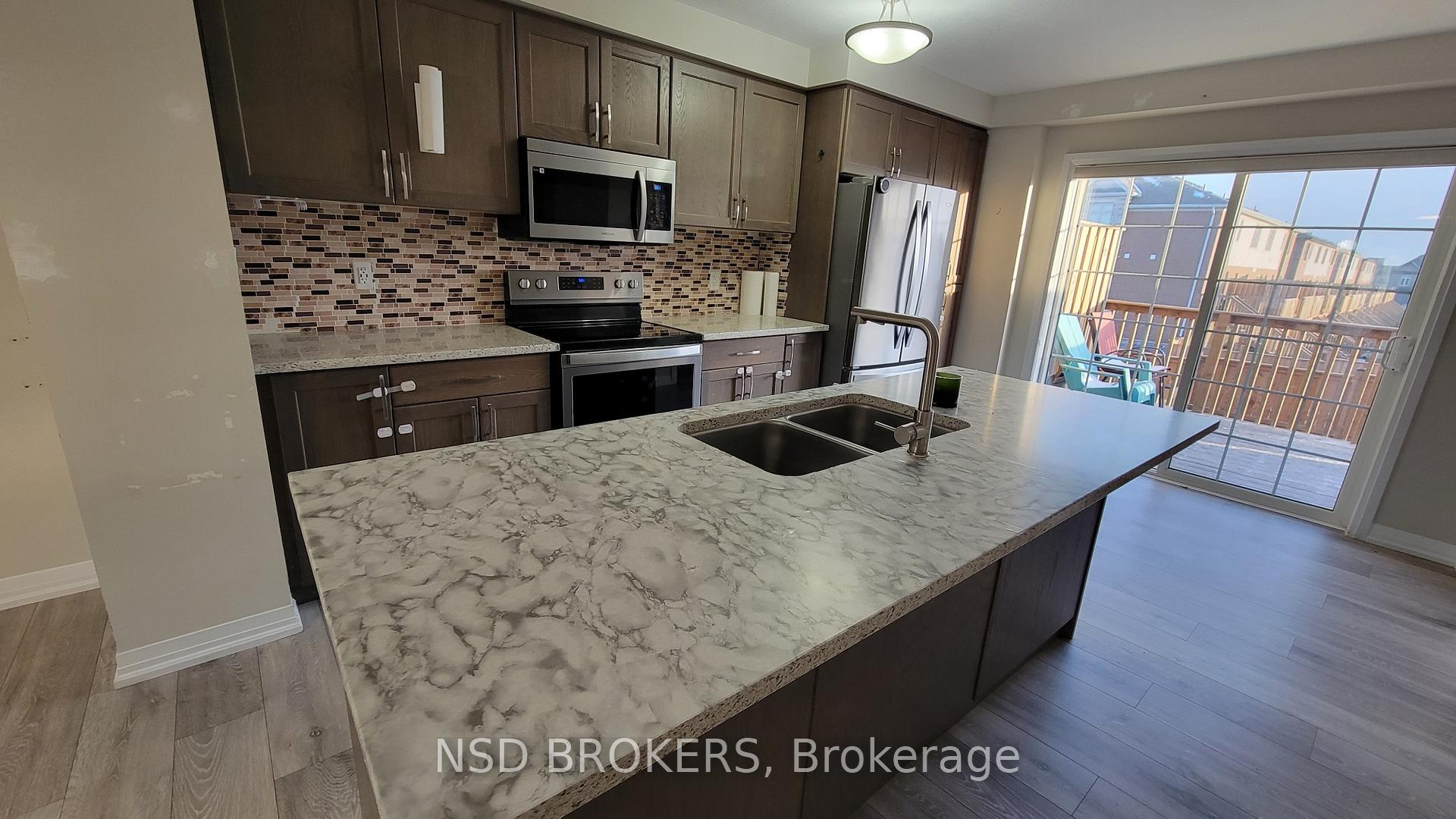 Photo 26 of 116 Monarch Woods Drive, Kitchener, Doon South — HOMEH
