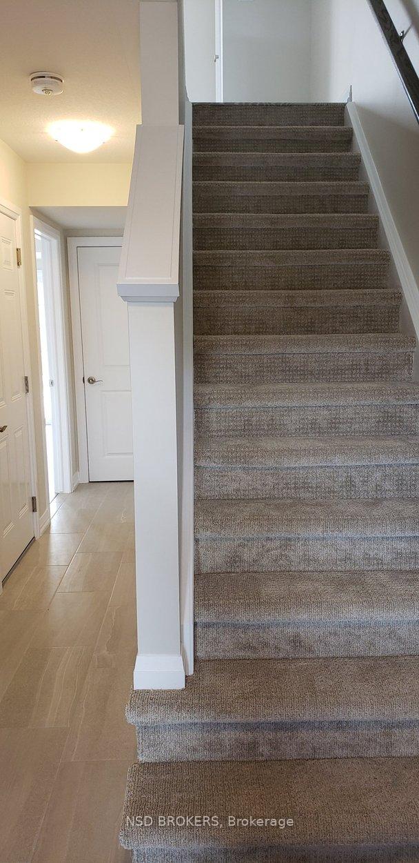 Photo 30 of 116 Monarch Woods Drive, Kitchener, Doon South — HOMEH