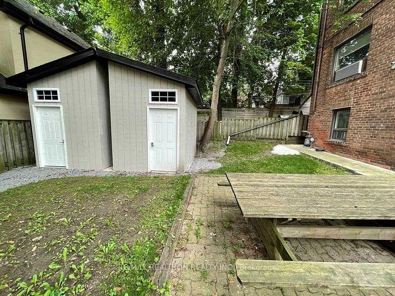 Photo 3 of Unit 9, 2477 Queen Street E, Toronto, The Beaches — HOMEH