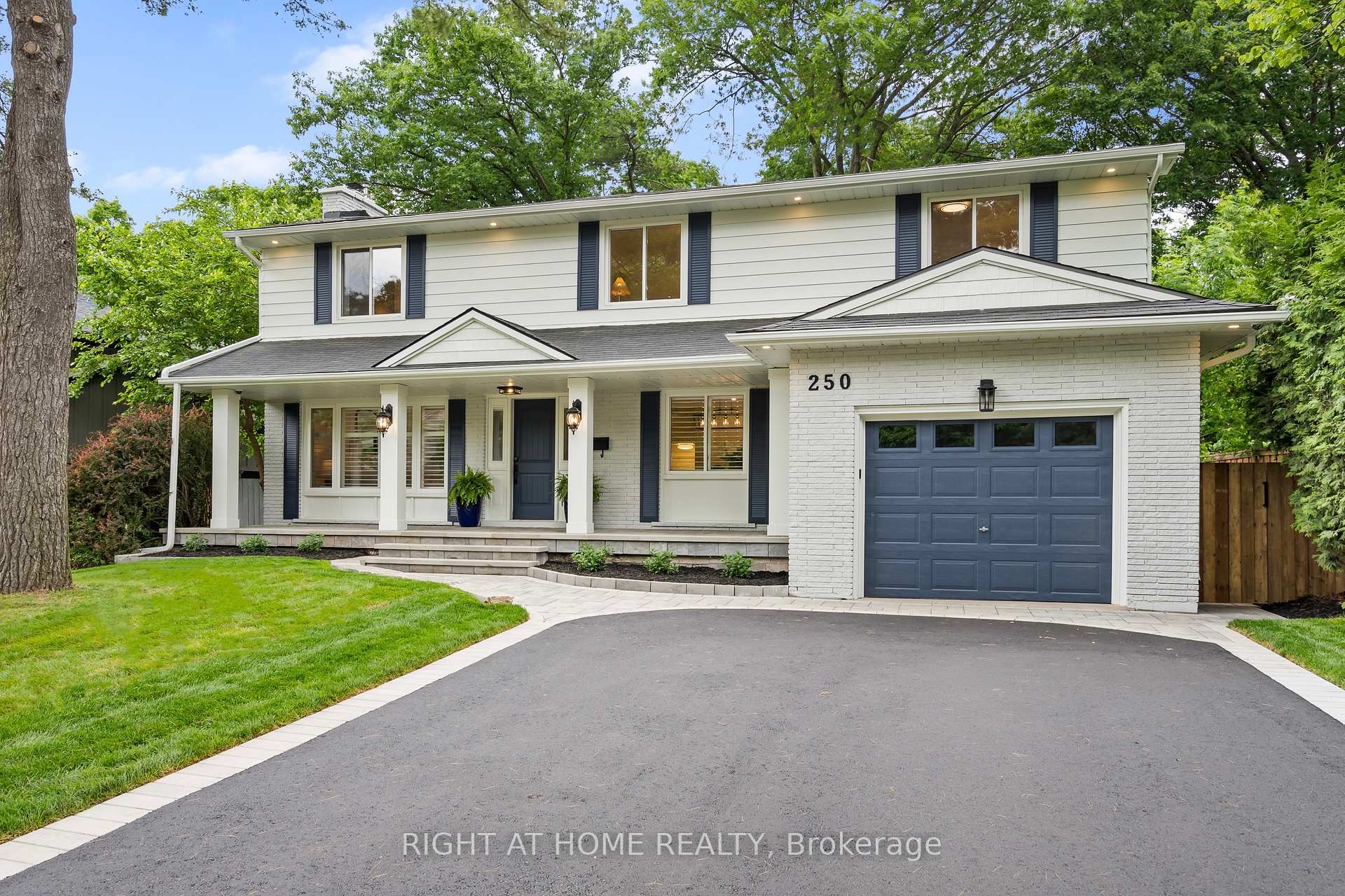 Photo 2 of 250 Linwood Crescent, Burlington, Appleby — HOMEH