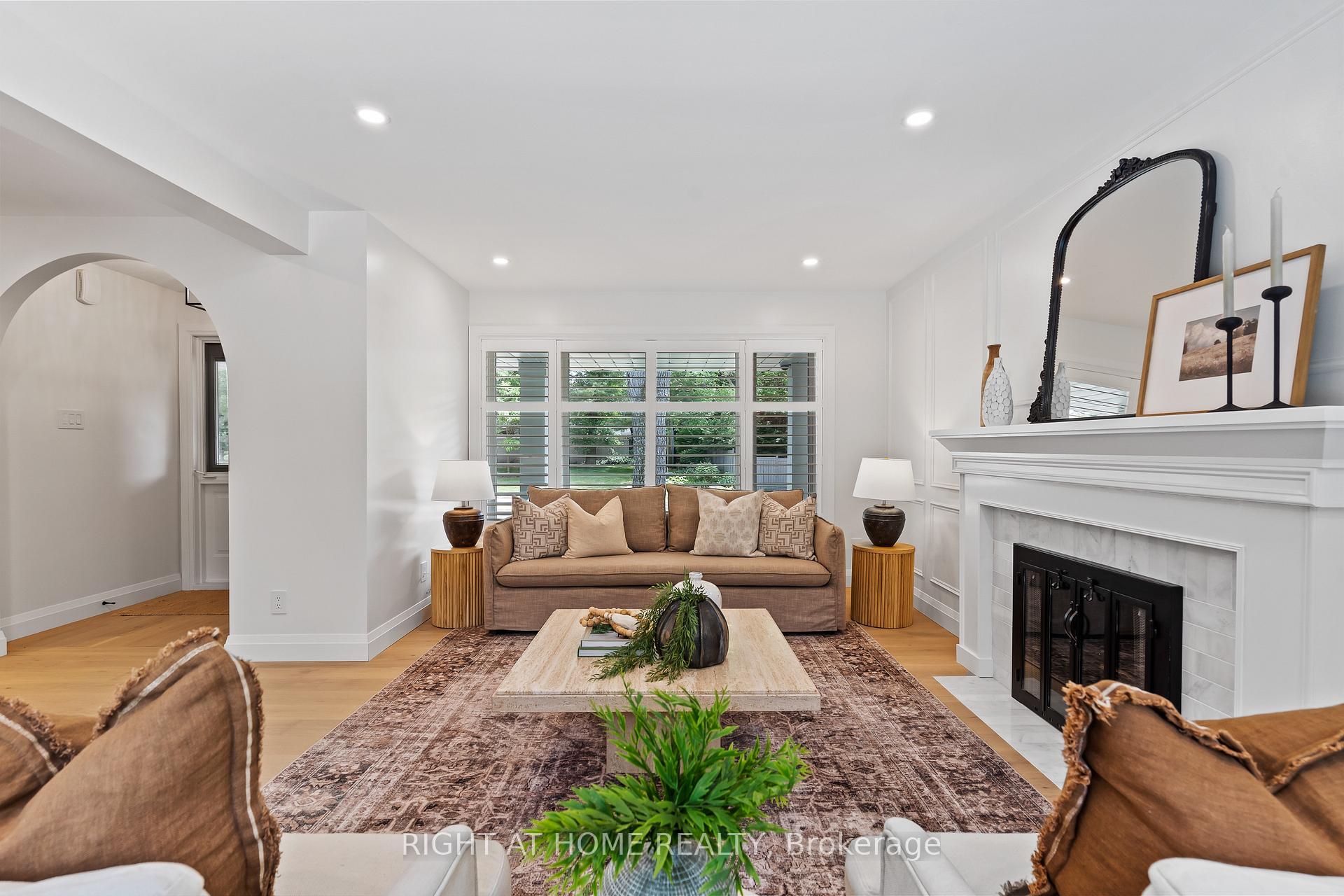 Photo 6 of 250 Linwood Crescent, Burlington, Appleby — HOMEH