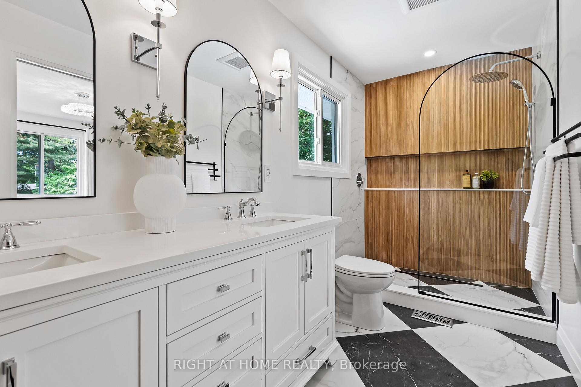Photo 19 of 250 Linwood Crescent, Burlington, Appleby — HOMEH
