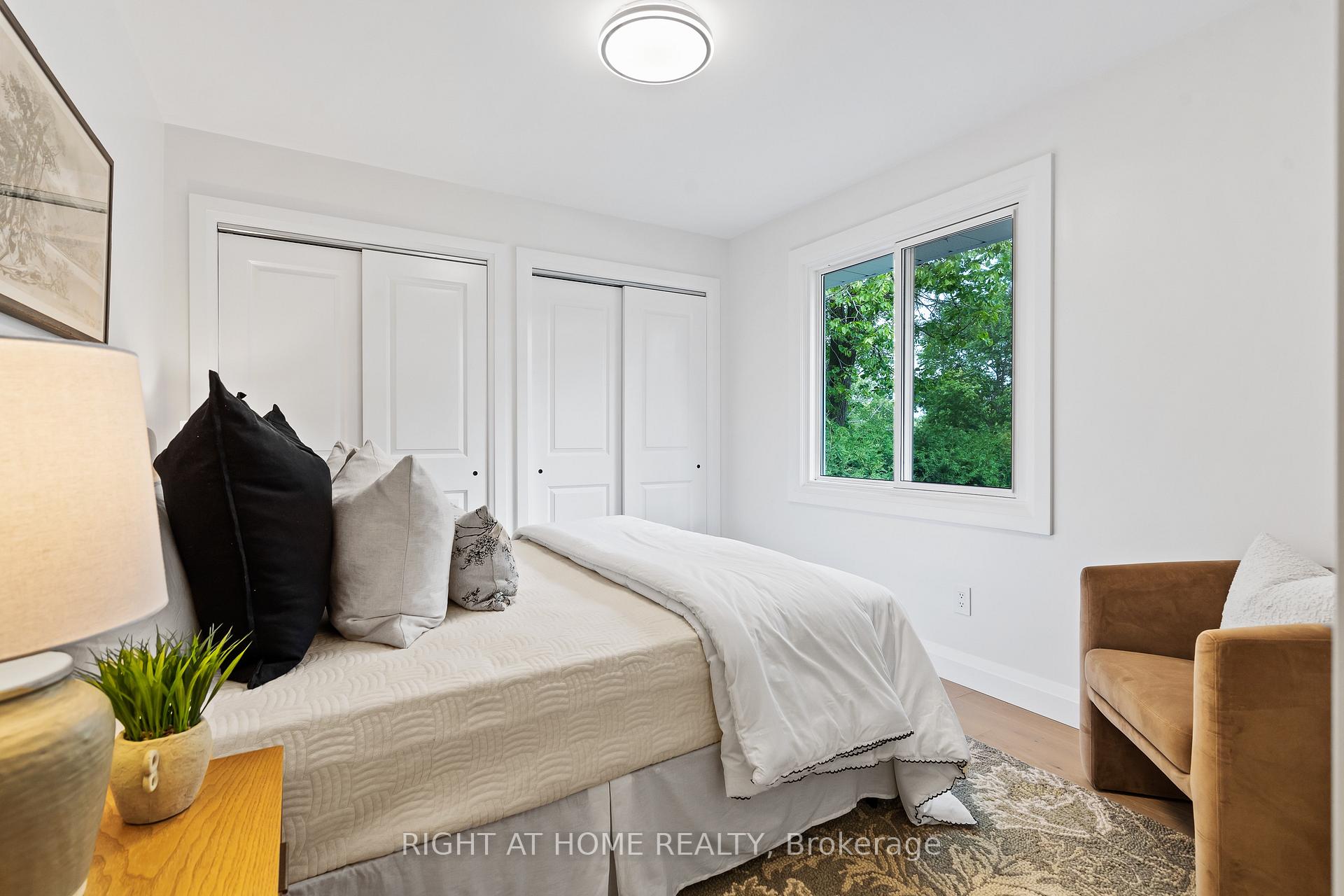 Photo 22 of 250 Linwood Crescent, Burlington, Appleby — HOMEH