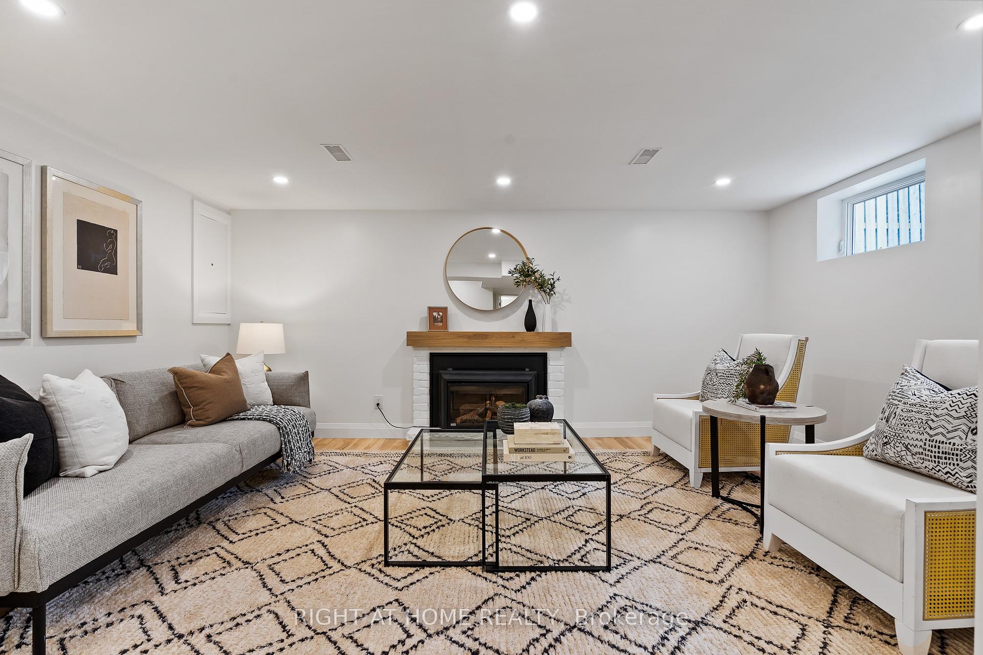 Photo 27 of 250 Linwood Crescent, Burlington, Appleby — HOMEH