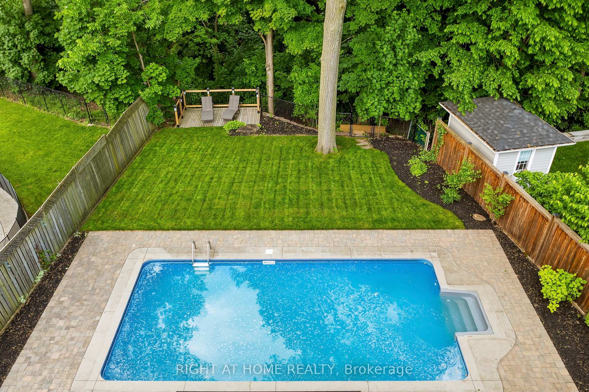 Photo 38 of 250 Linwood Crescent, Burlington, Appleby — HOMEH