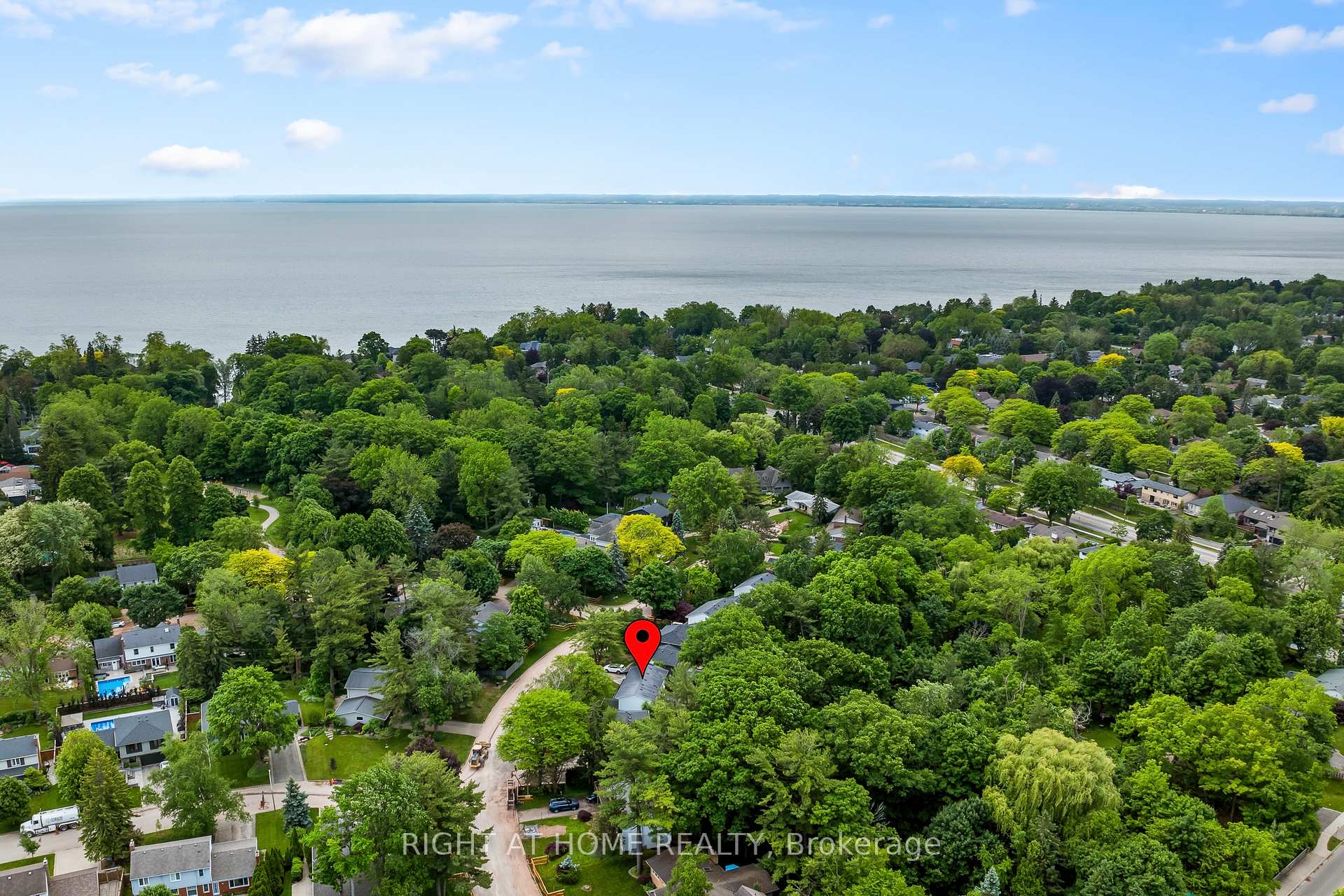 Photo 44 of 250 Linwood Crescent, Burlington, Appleby — HOMEH