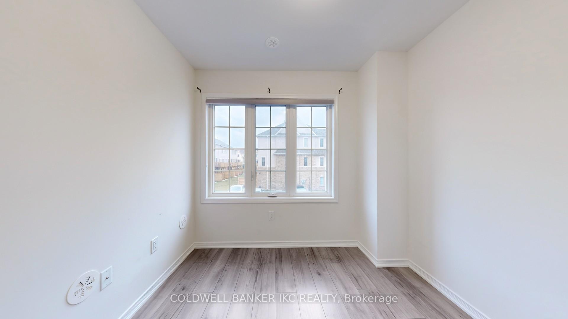 Photo 10 of 267 Danzatore Path, Oshawa, Windfields — HOMEH