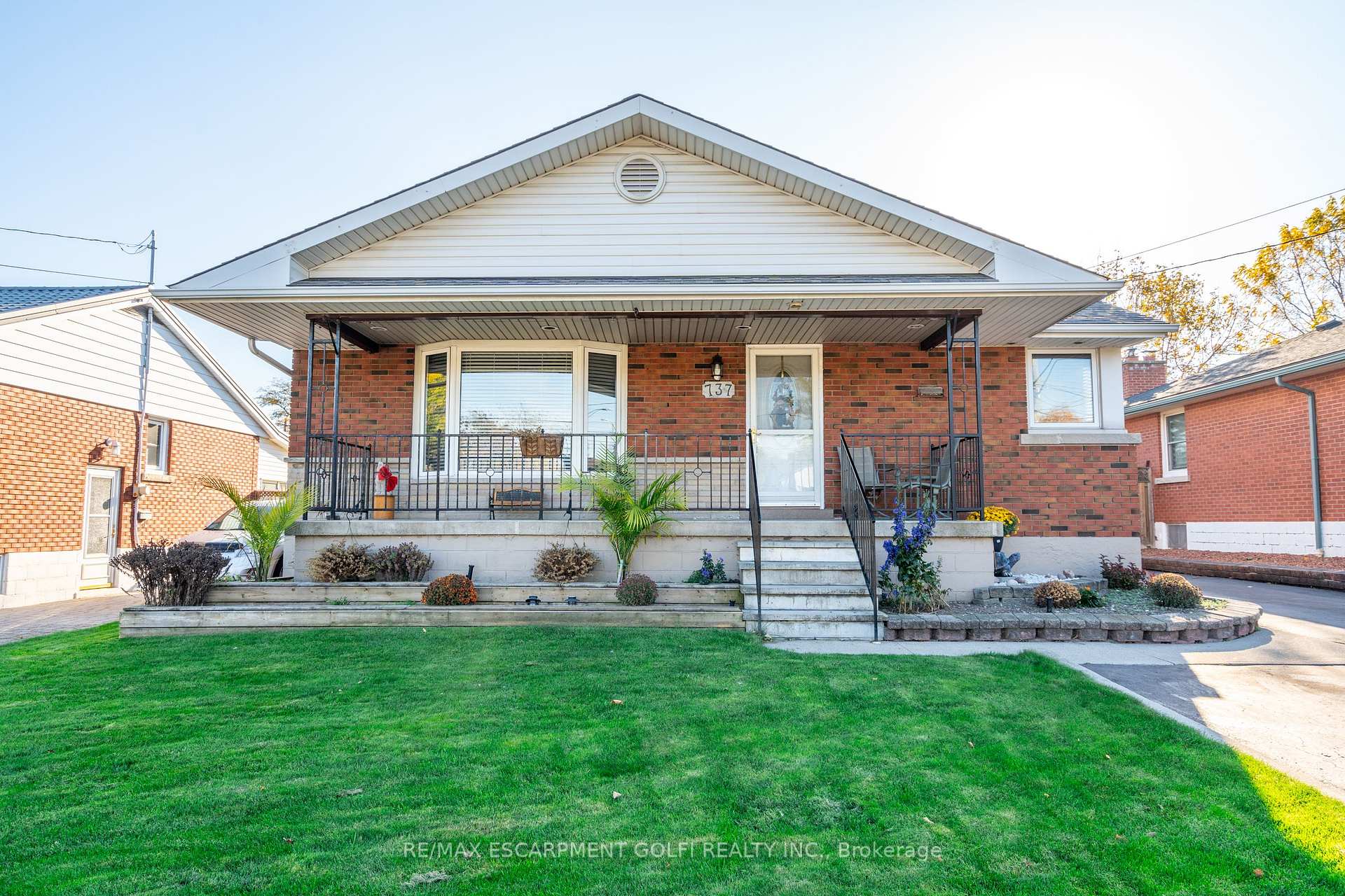 Photo 1 of 737 Upper Ottawa Street, Hamilton, Hampton Heights — HOMEH