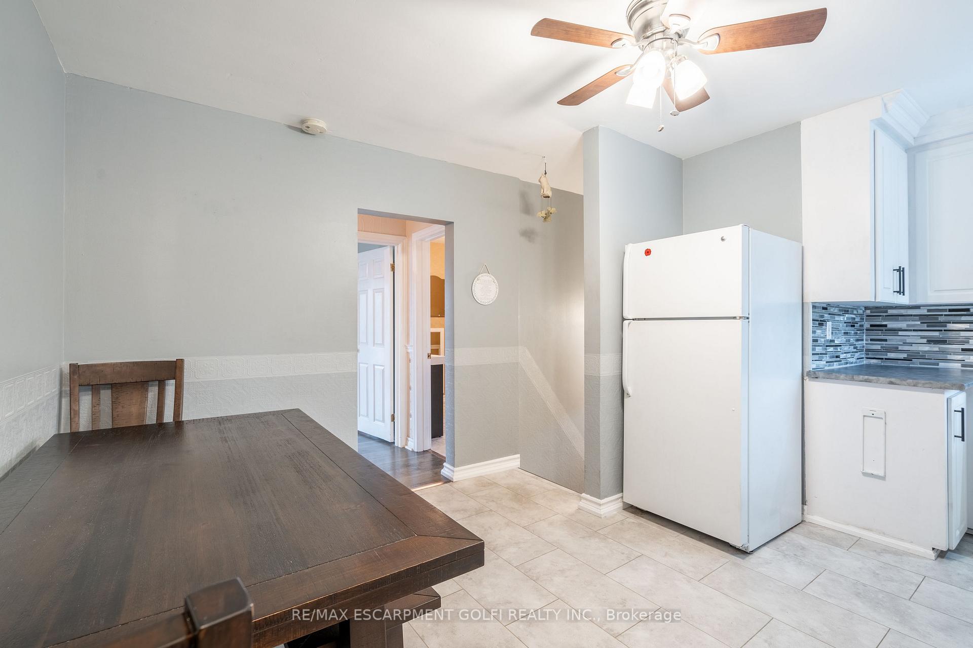 Photo 5 of 737 Upper Ottawa Street, Hamilton, Hampton Heights — HOMEH
