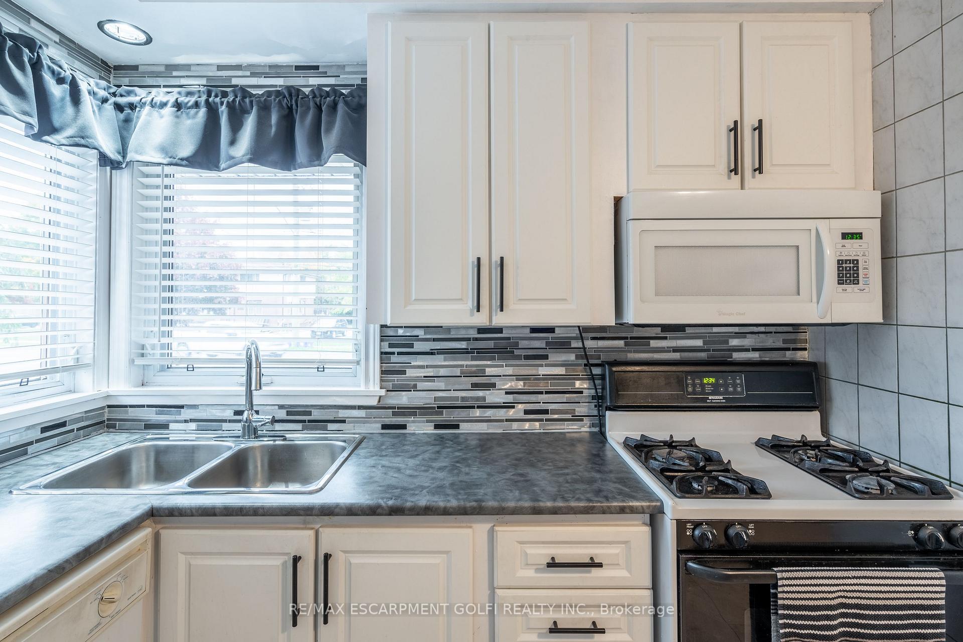 Photo 16 of 737 Upper Ottawa Street, Hamilton, Hampton Heights — HOMEH