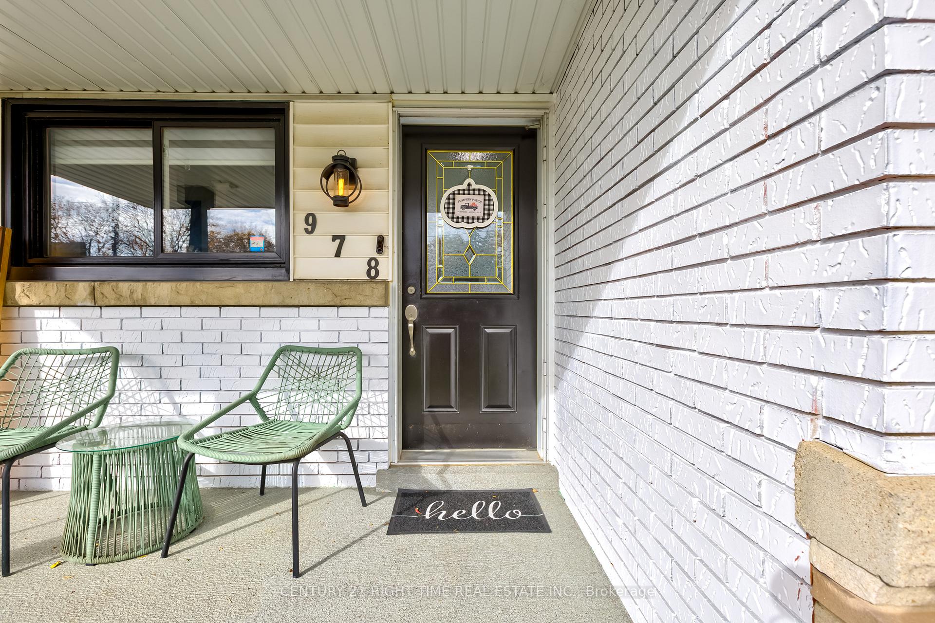Photo 15 of 978 Winterhalt Avenue, Cambridge — HOMEH