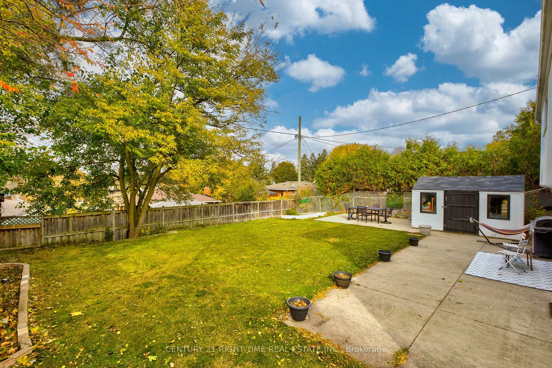 Photo 40 of 978 Winterhalt Avenue, Cambridge — HOMEH