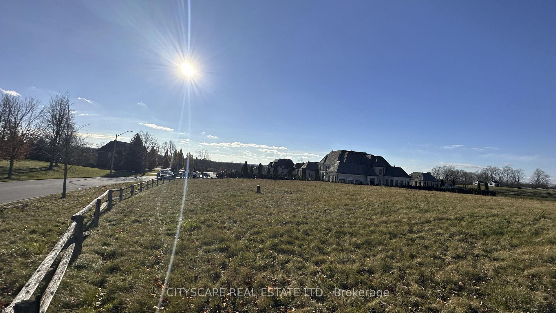 Photo 15 of 110 Fairfield Drive, King, King City — HOMEH
