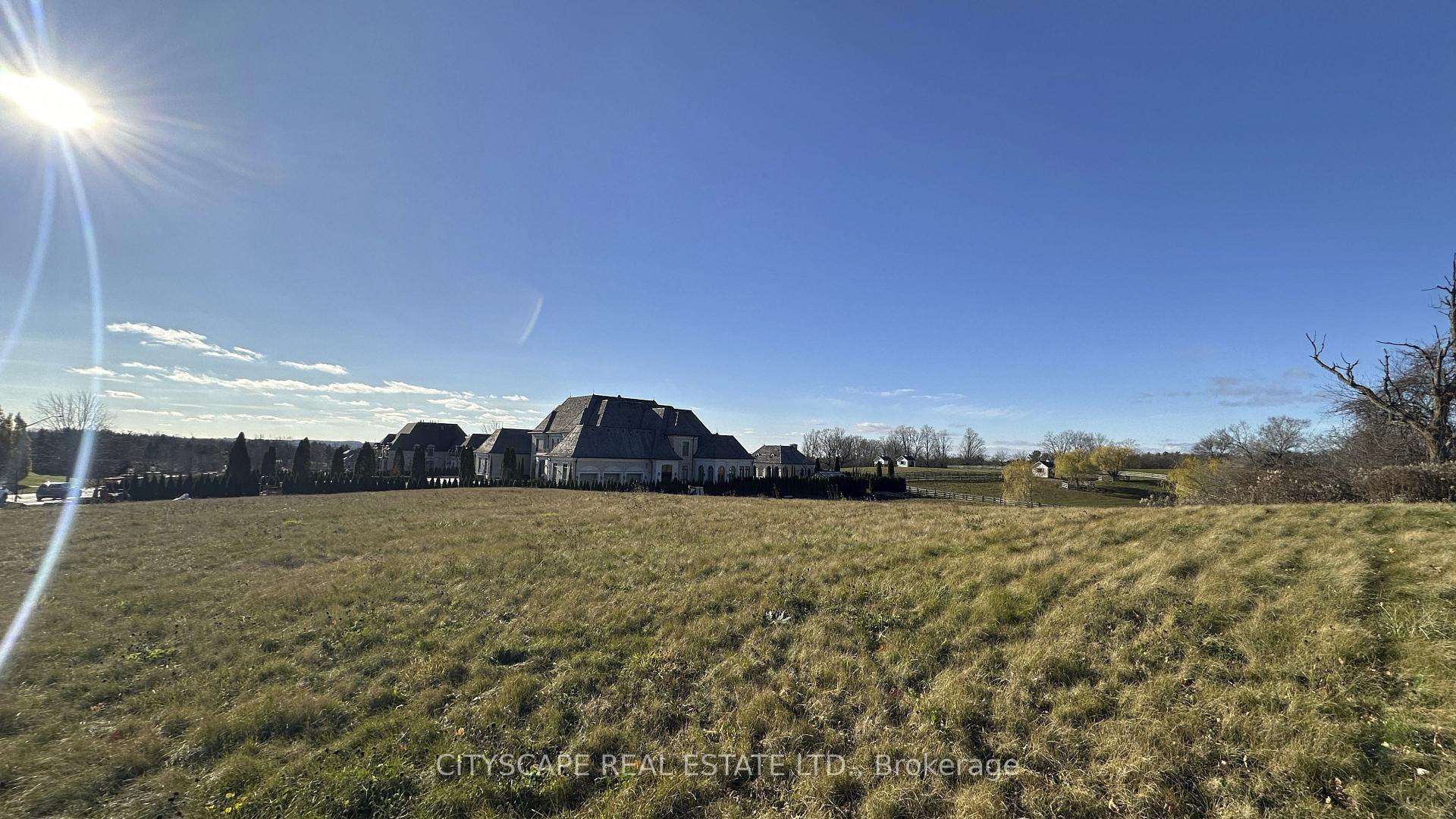 Photo 12 of 110 Fairfield Drive, King, King City — HOMEH