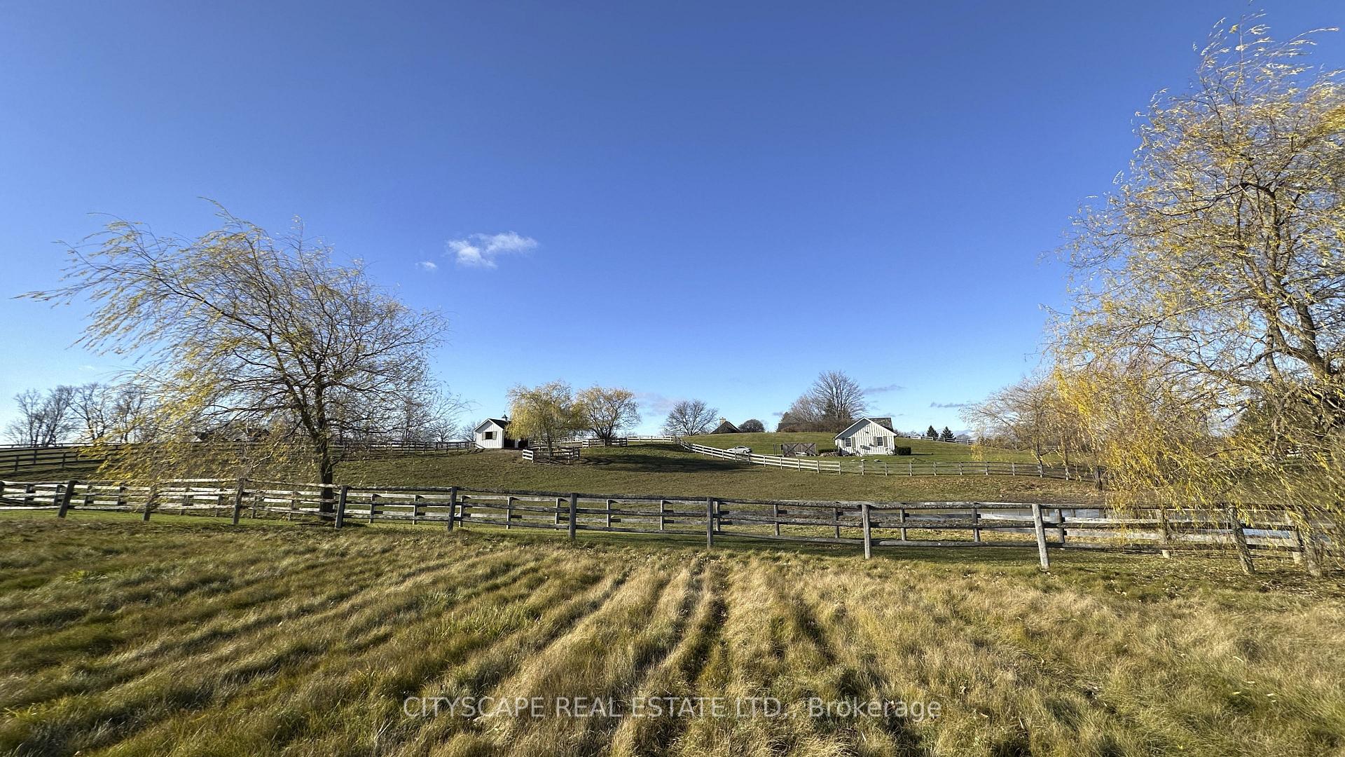 Photo 17 of 110 Fairfield Drive, King, King City — HOMEH