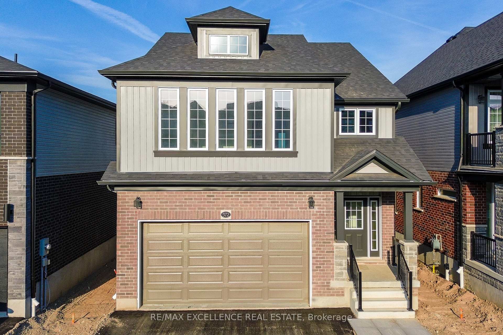 Front of 572 Balsam Poplar Street