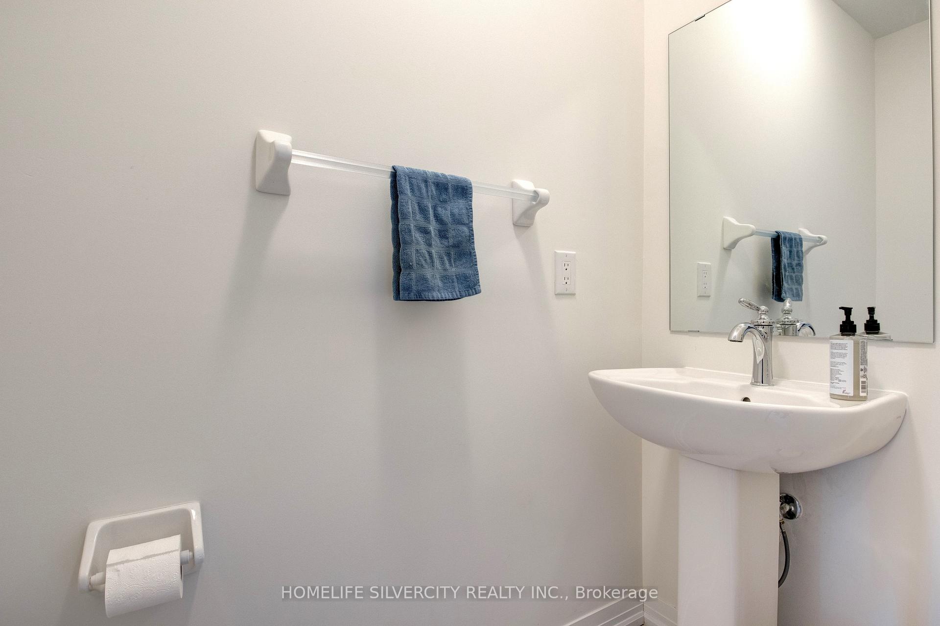 Photo 5 of 340 Bismark Drive, Cambridge — HOMEH