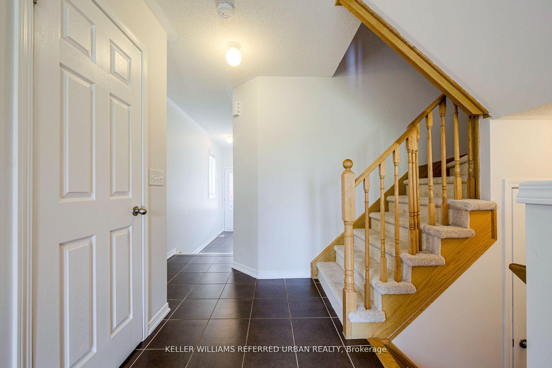 Photo 5 of 81 Chokecherry Crescent, Markham, Wismer — HOMEH