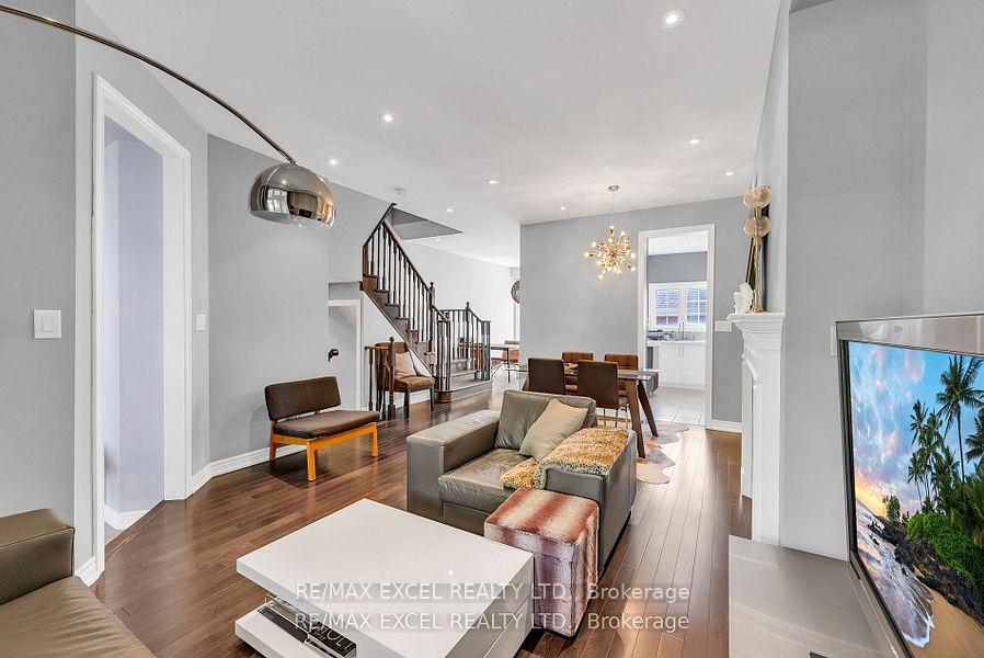 Photo 1 of 7 Dungannon Drive, Markham, Angus Glen — HOMEH