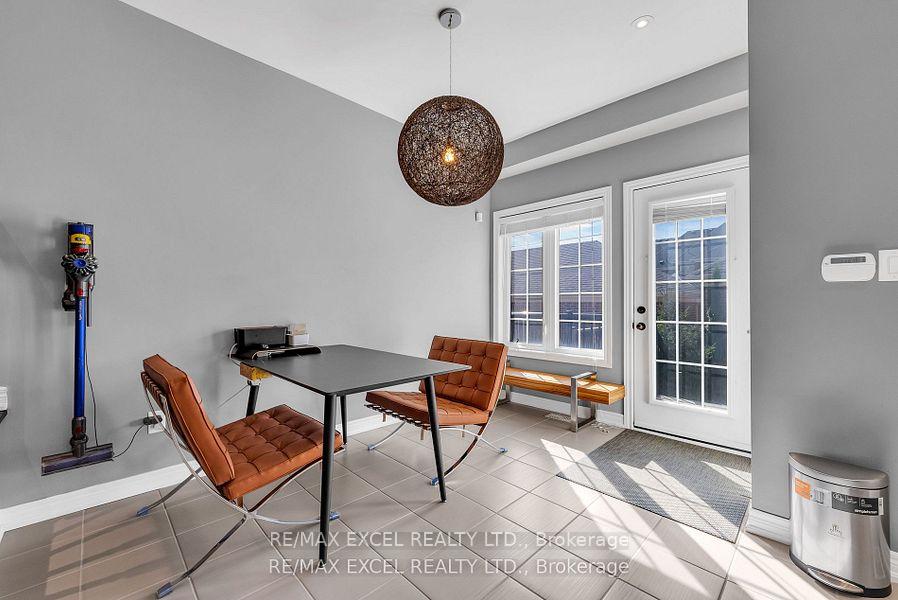 Photo 13 of 7 Dungannon Drive, Markham, Angus Glen — HOMEH
