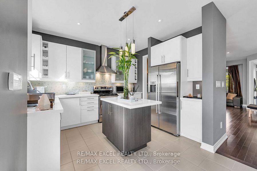 Photo 12 of 7 Dungannon Drive, Markham, Angus Glen — HOMEH