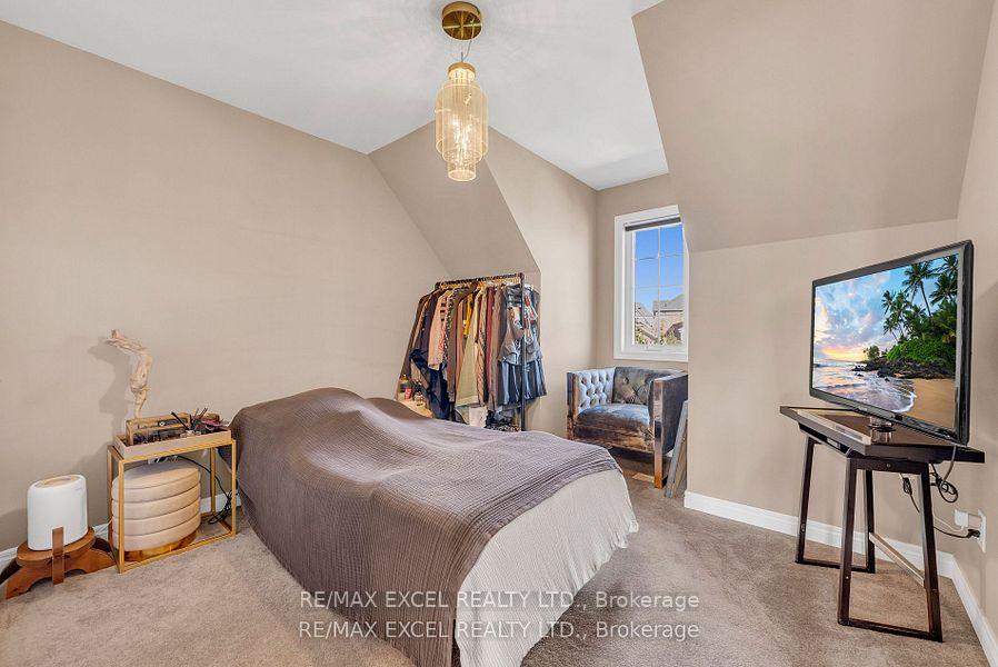Photo 18 of 7 Dungannon Drive, Markham, Angus Glen — HOMEH