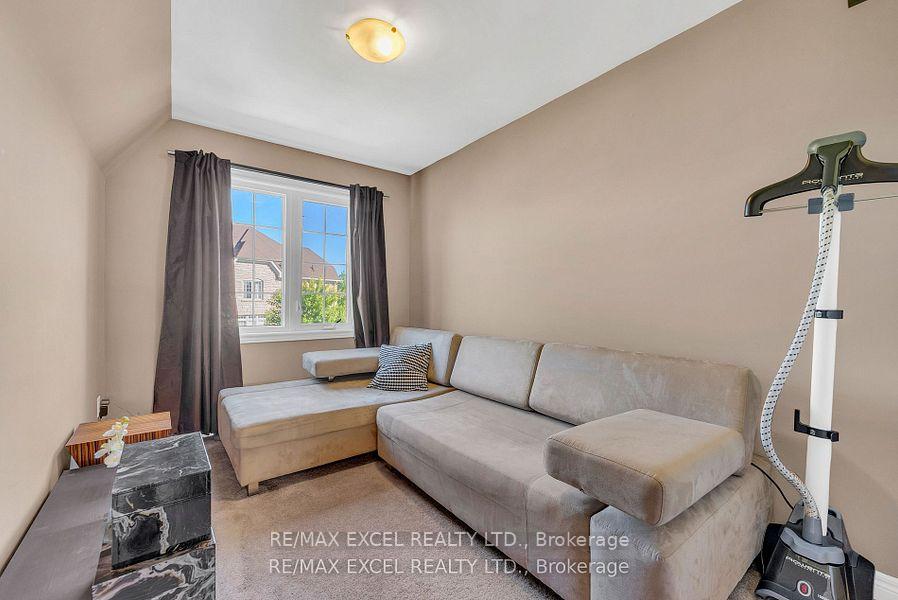 Photo 17 of 7 Dungannon Drive, Markham, Angus Glen — HOMEH