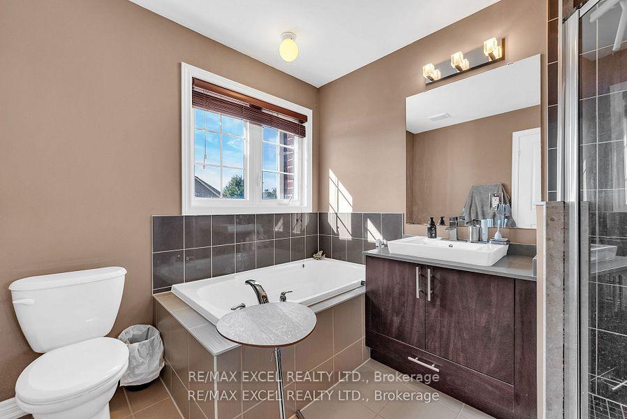 Photo 27 of 7 Dungannon Drive, Markham, Angus Glen — HOMEH