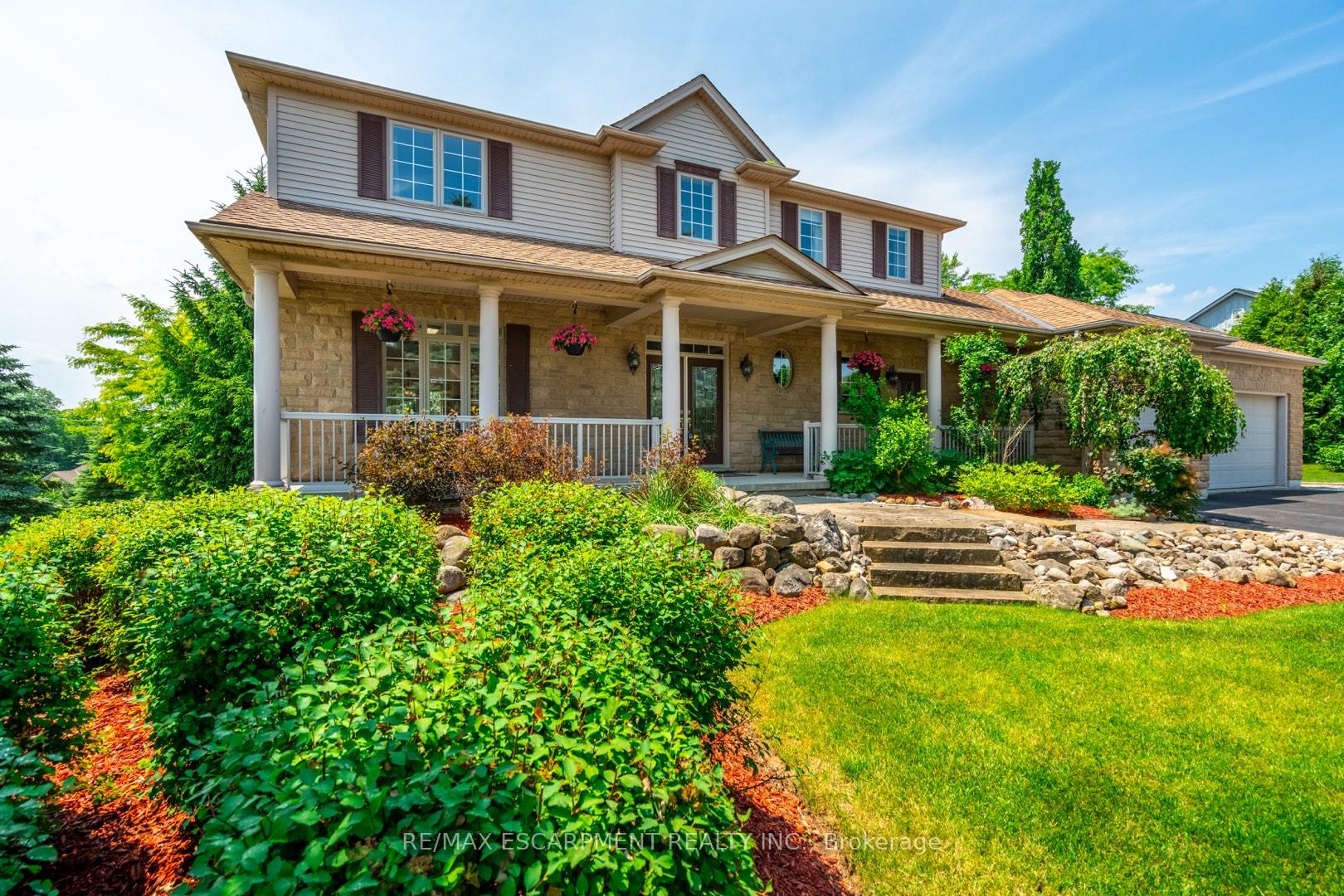 Photo 1 of 5 Maryheather Crescent, Hamilton, Freelton — HOMEH