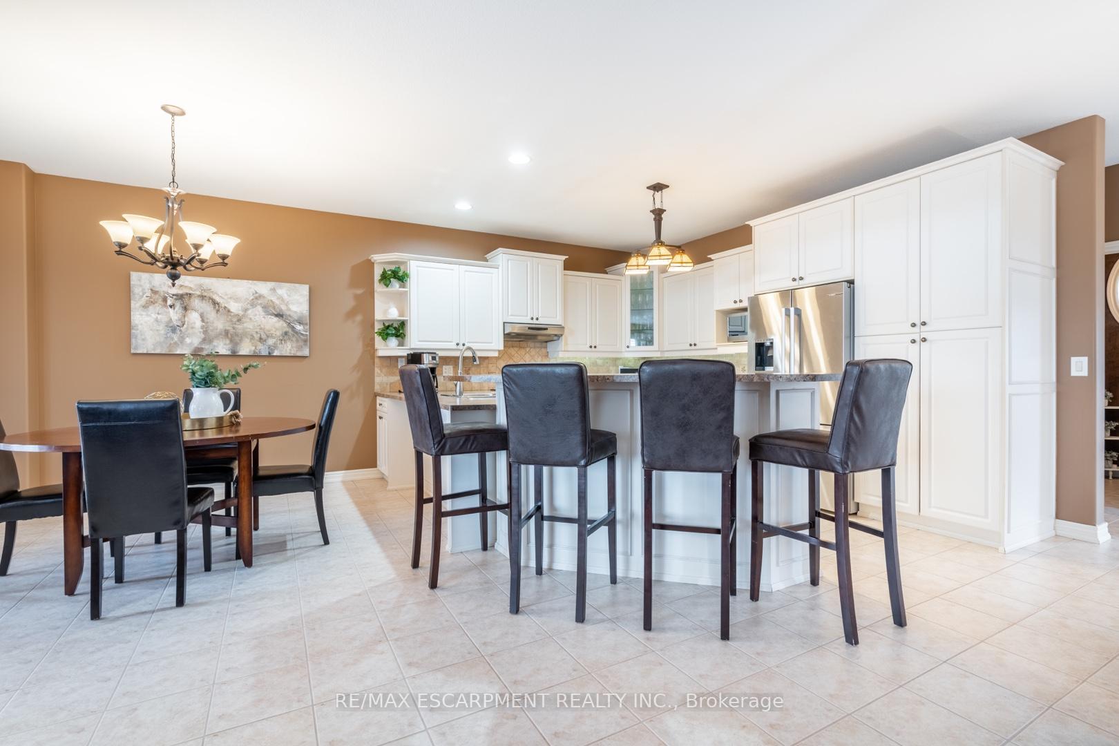 Photo 6 of 5 Maryheather Crescent, Hamilton, Freelton — HOMEH