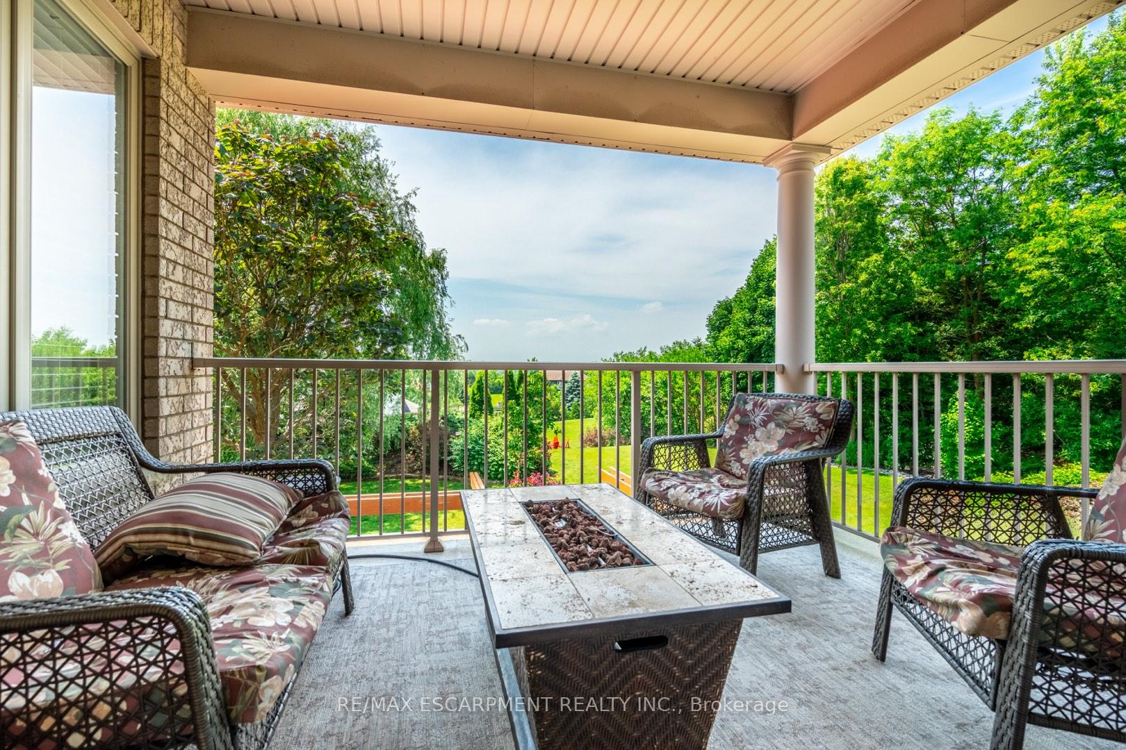 Photo 14 of 5 Maryheather Crescent, Hamilton, Freelton — HOMEH
