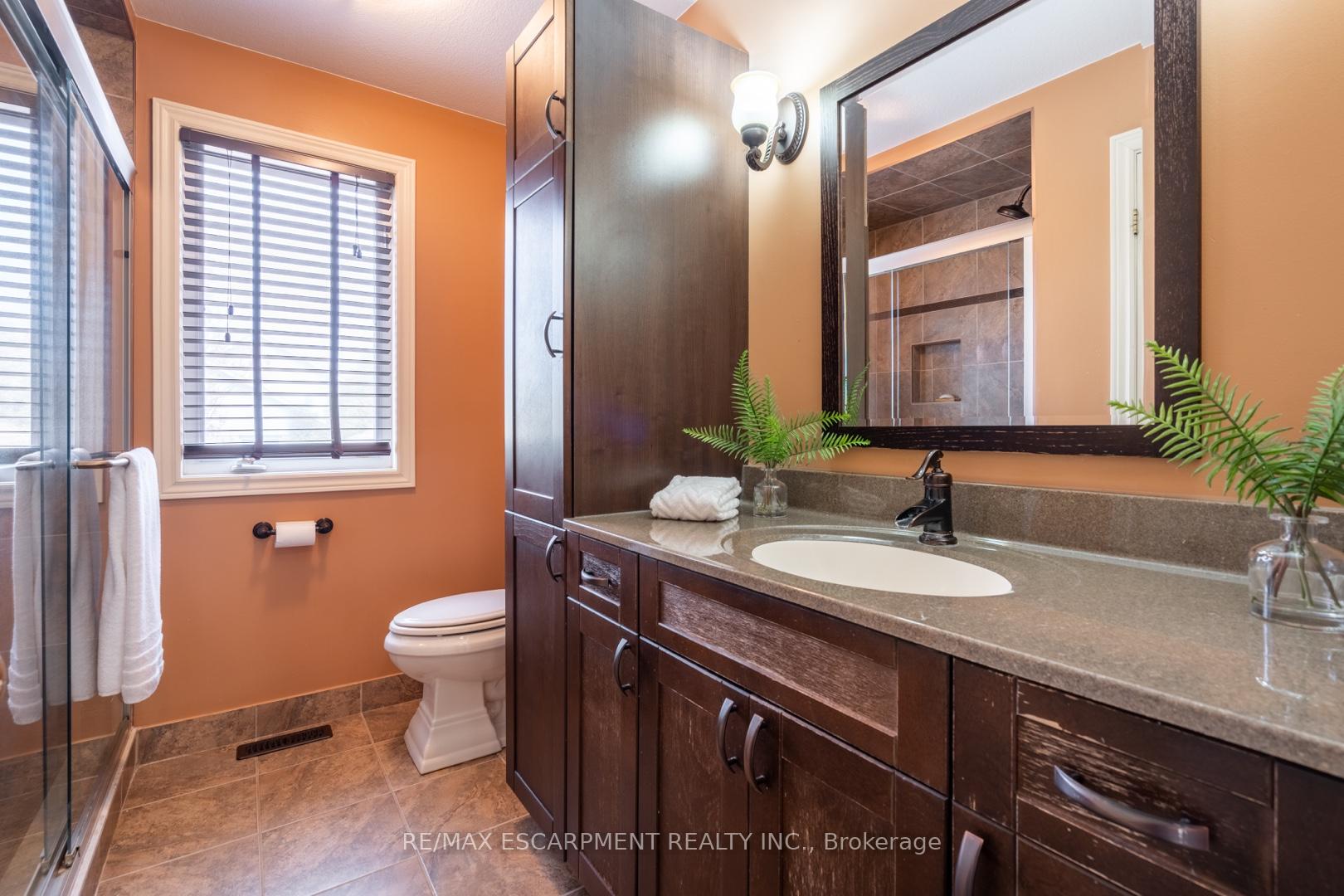 Photo 40 of 5 Maryheather Crescent, Hamilton, Freelton — HOMEH