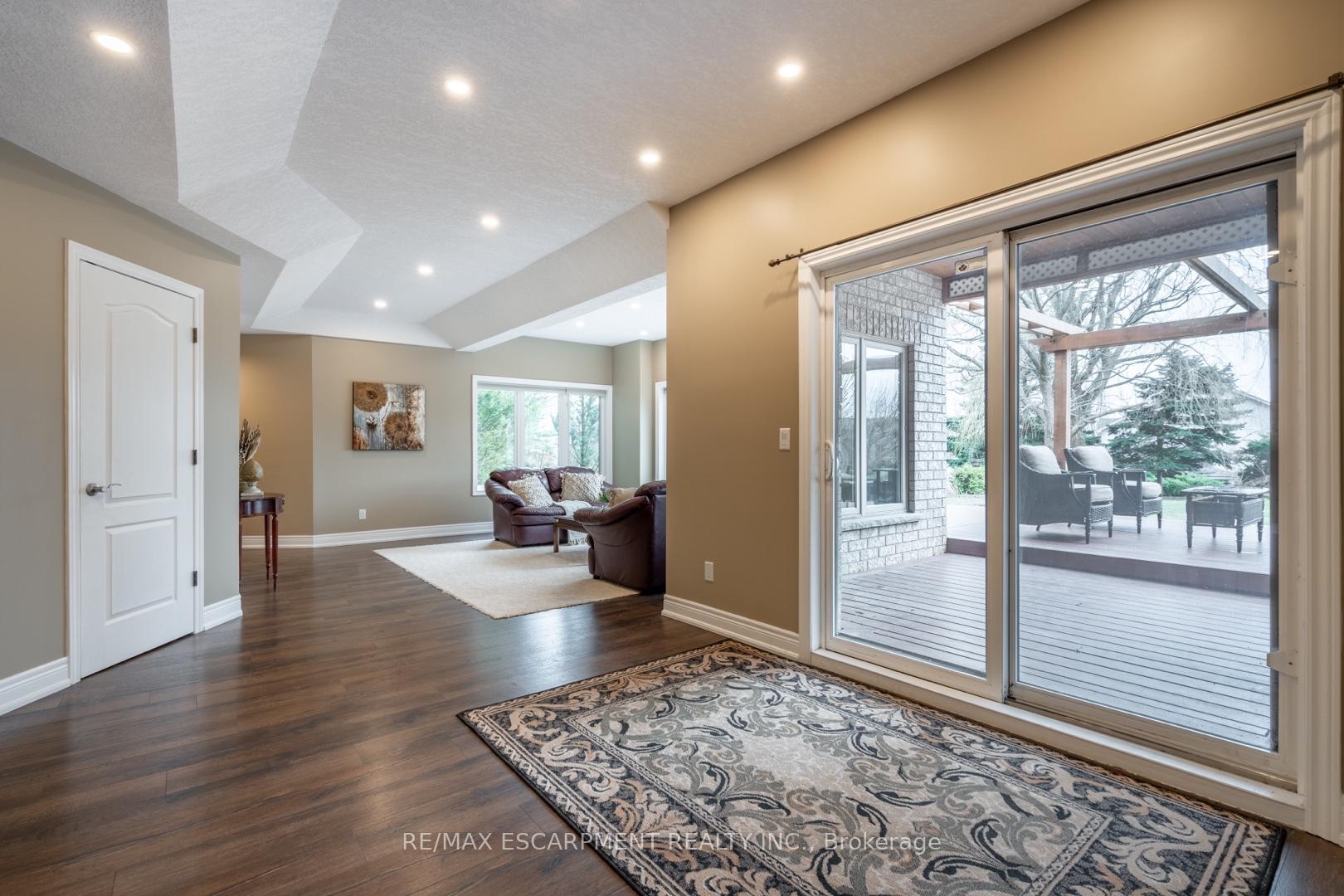 Photo 28 of 5 Maryheather Crescent, Hamilton, Freelton — HOMEH