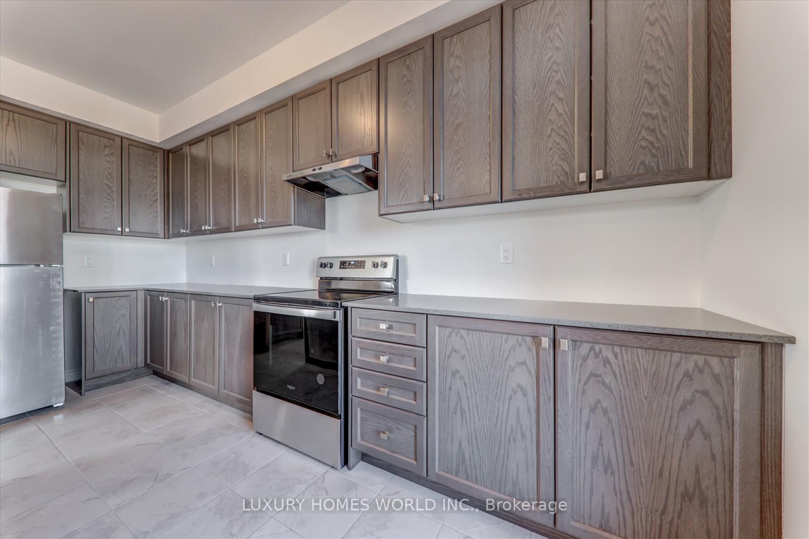 Photo 6 of 2913 Nakina Street, Pickering, Rural Pickering — HOMEH