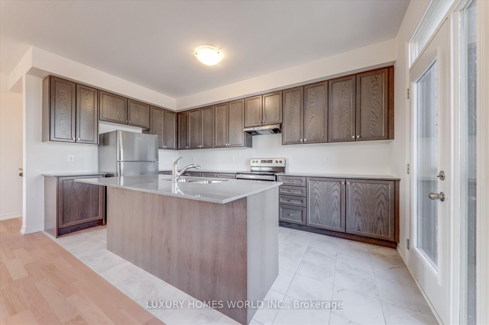 Photo 13 of 2913 Nakina Street, Pickering, Rural Pickering — HOMEH