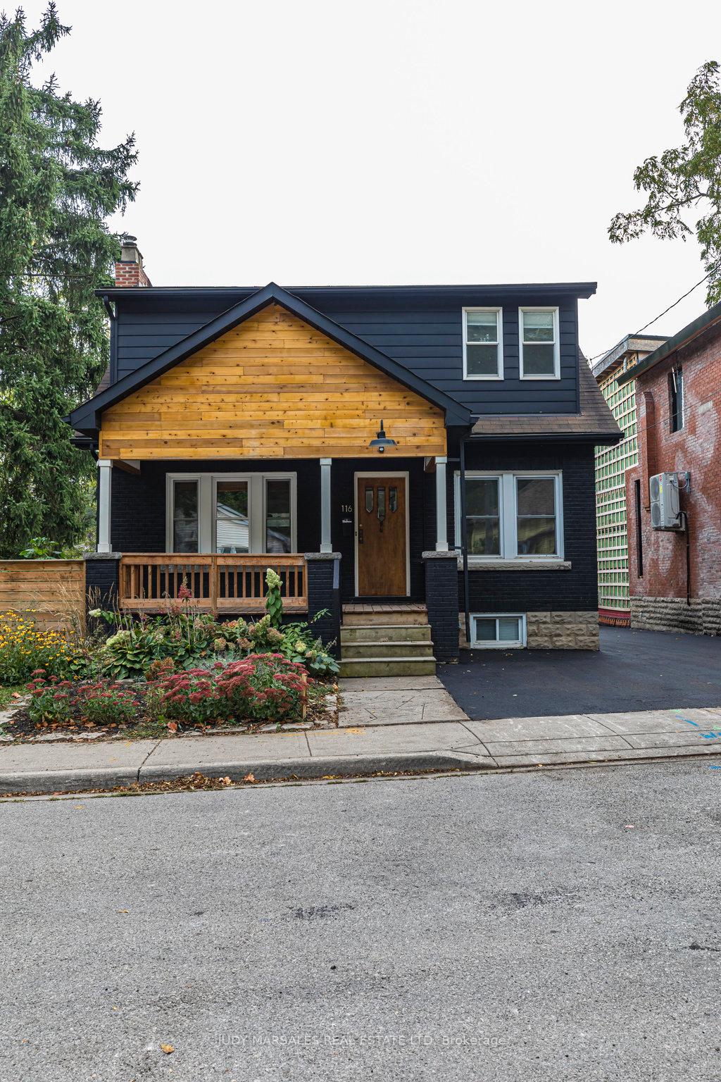 Photo 1 of 116 Victoria Street, Hamilton, Dundas — HOMEH