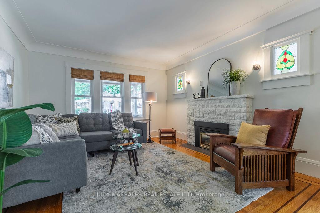 Photo 4 of 116 Victoria Street, Hamilton, Dundas — HOMEH