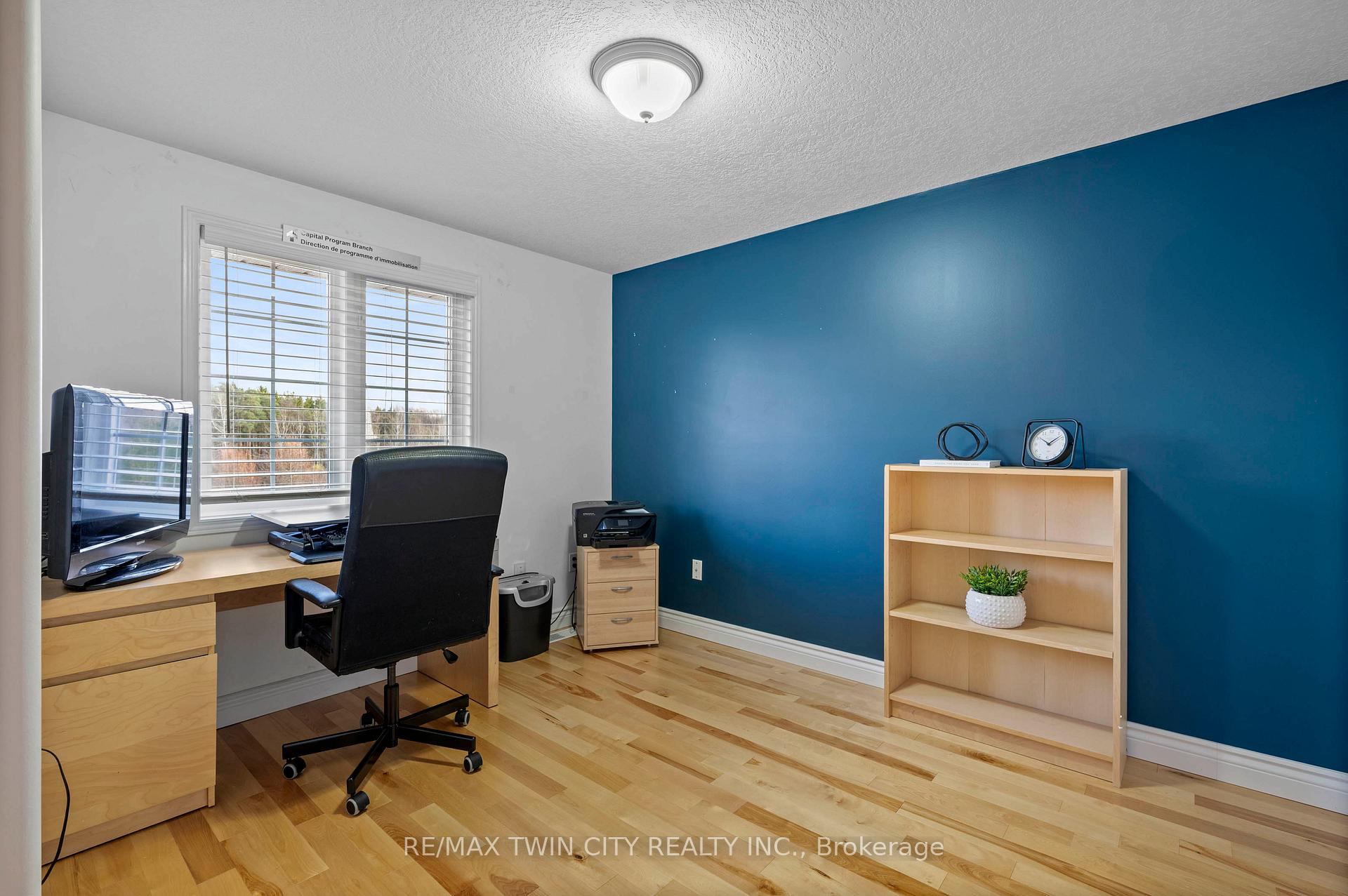 Photo 25 of 27 Rush Meadow Street, Kitchener — HOMEH