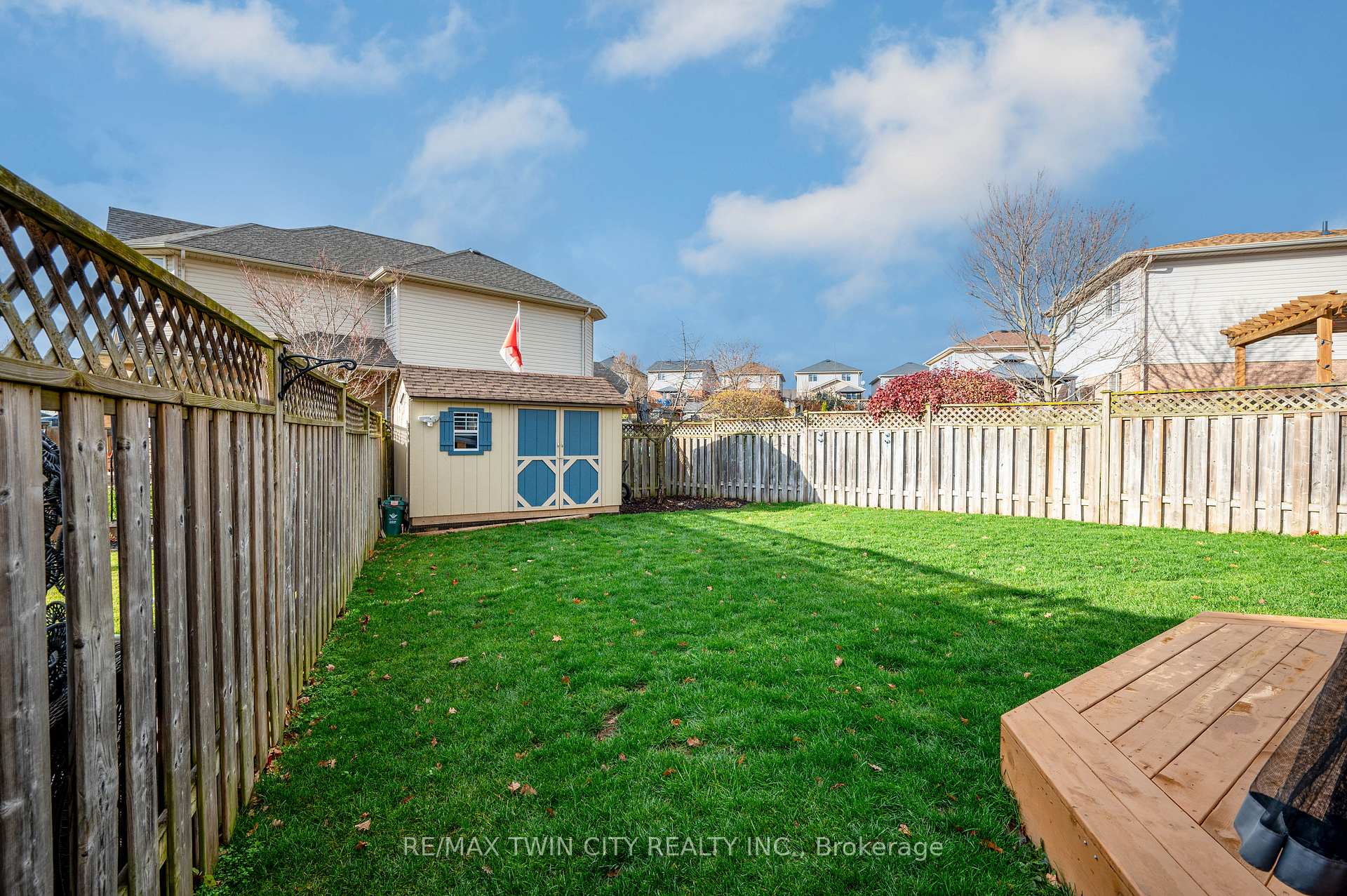 Photo 20 of 27 Rush Meadow Street, Kitchener — HOMEH