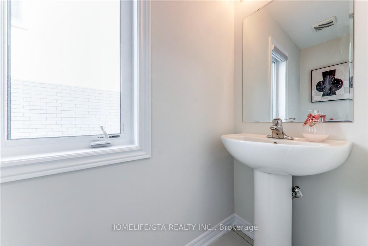 Photo 4 of 1288 Aquarius Trail, Pickering, Rural Pickering — HOMEH